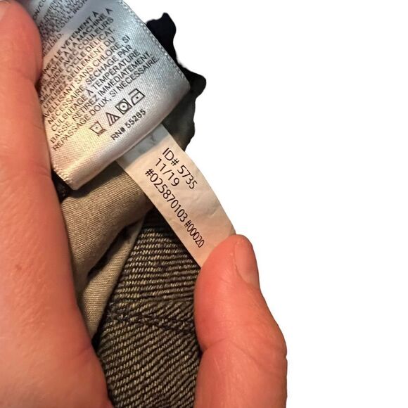 NWT! Dark wash super high rise shortie.‎ - Picture 6 of 9